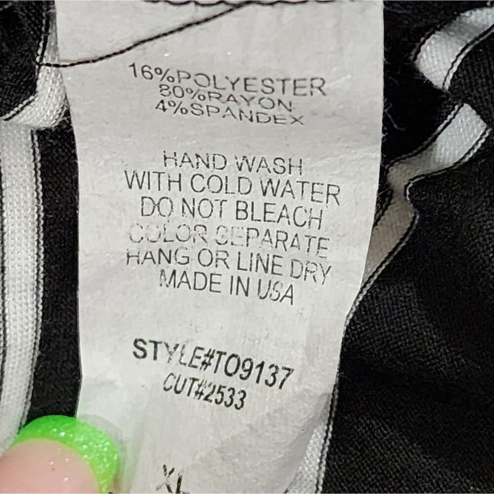 Striped Super Soft Button Detail Task Top Size Xl - image 5